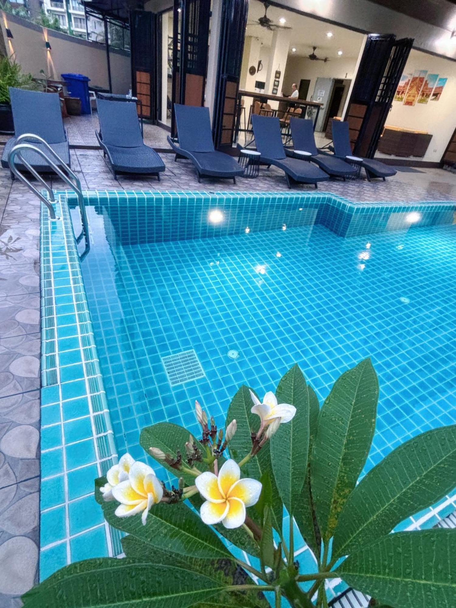 Patong Pool House Aparthotel Luaran gambar
