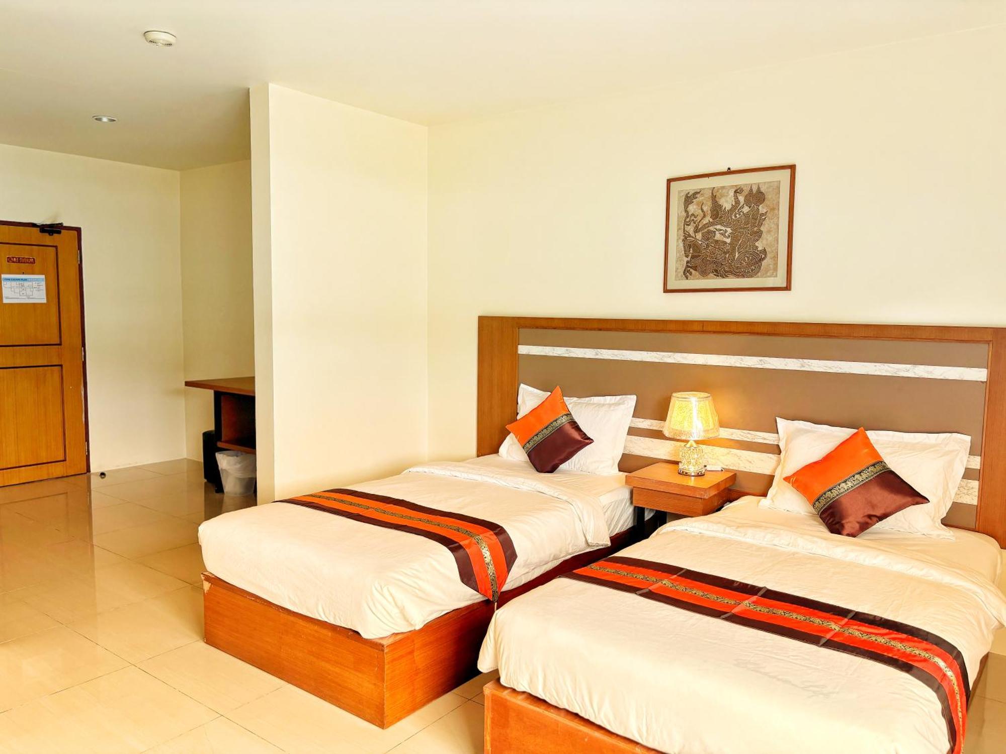 Patong Pool House Aparthotel Luaran gambar