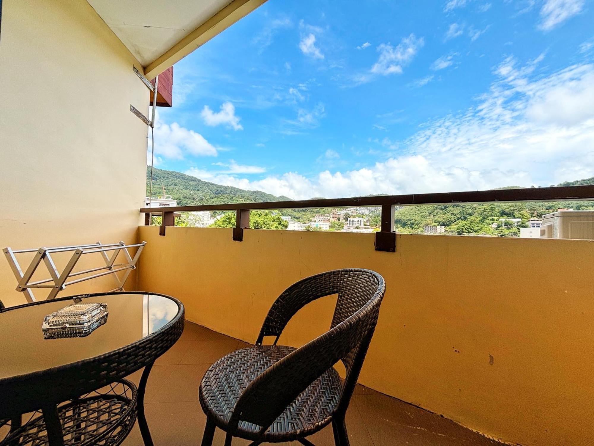 Patong Pool House Aparthotel Luaran gambar